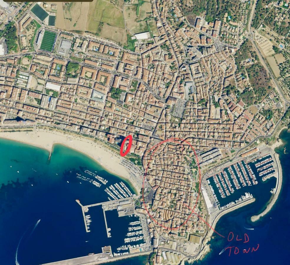Seafront Apartment In Palamós Exterior foto